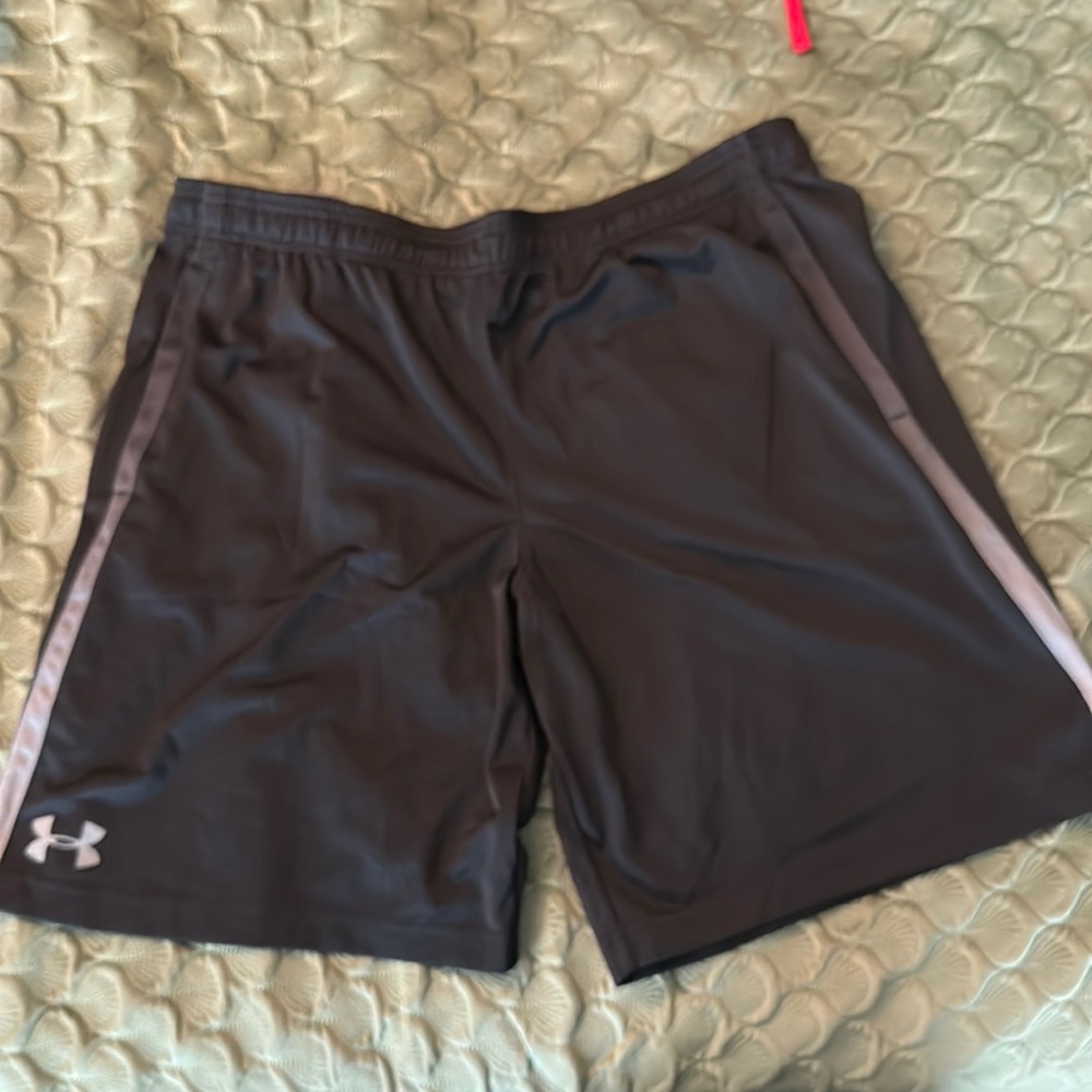 2XL Under Armour Shorts